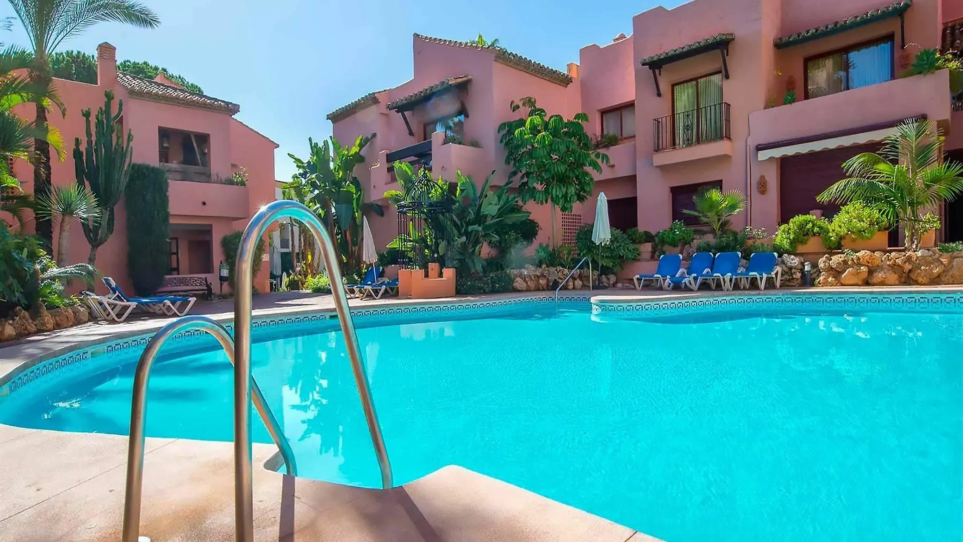 Elviria Beach Apartment Marbella